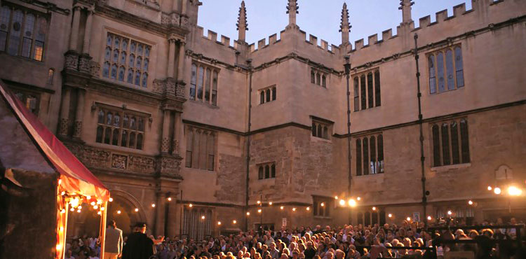 Review: THE MERCHANT OF VENICE in the Old Schools Quad, Bodleian Library, Oxford