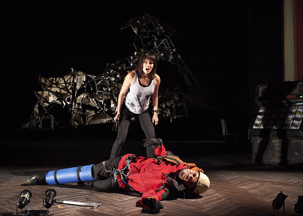 Review: TOUCHING THE VOID at Bristol Old Vic