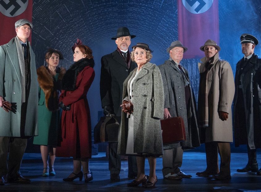 Review: THE LADY VANISHES at Bath Theatre Royal