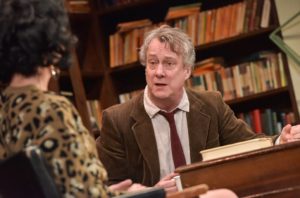 Educating Rita – Stephen Tompkinson as Frank – Photo credit Robert Day – (4)