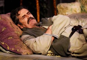 Uncle Vanya – Rupert Everett as Vanya – Credit Nobby Clark – (2)