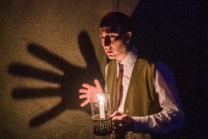 15. THE WOMAN IN BLACK. West End Cast. Matthew Spencer ‘The Actor’. Photo Tristram Kenton