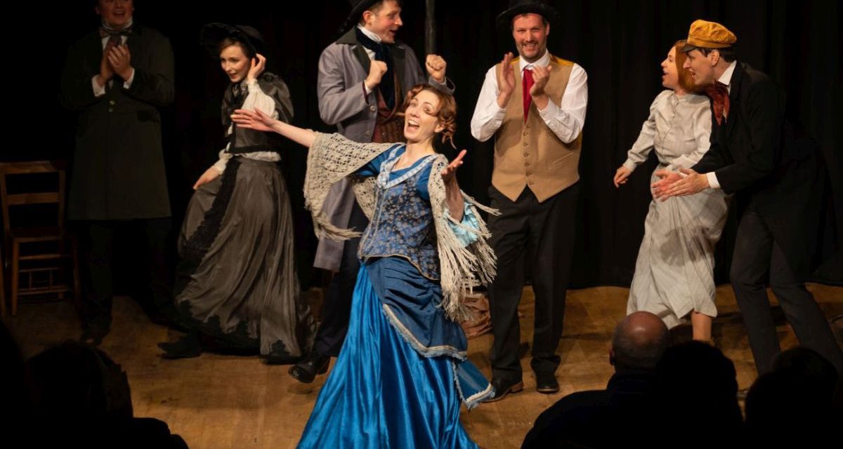 Review: NO EXPECTATIONS – The Unscripted Dickens at The Wardrobe Theatre