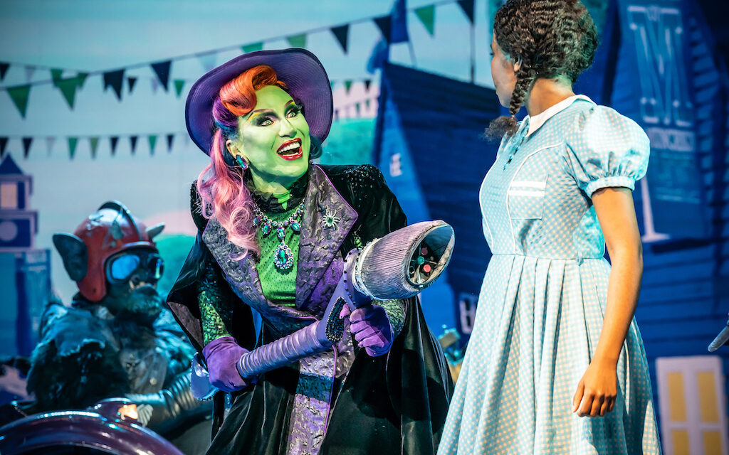Review: THE WIZARD OF OZ at Bristol Hippodrome