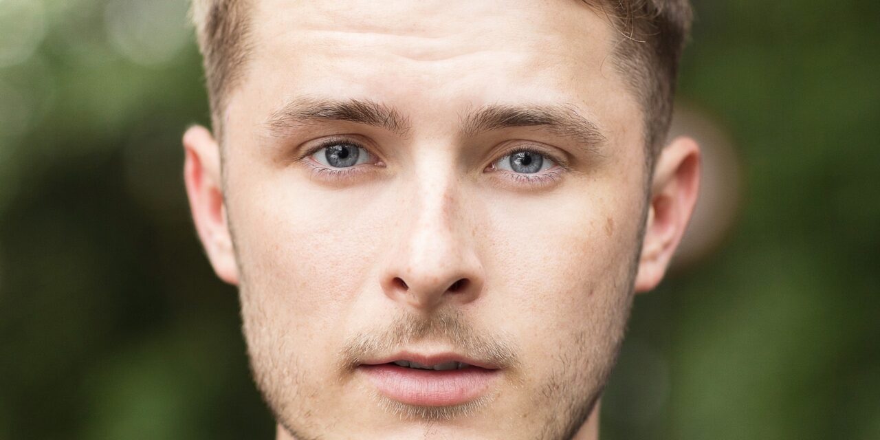 INTERVIEW: WITH ACTOR MAX BOWDEN