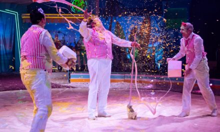 Review:  GIFFORD’S CIRCUS: LAGUNA BAY at Blenheim Palace, Woodstock