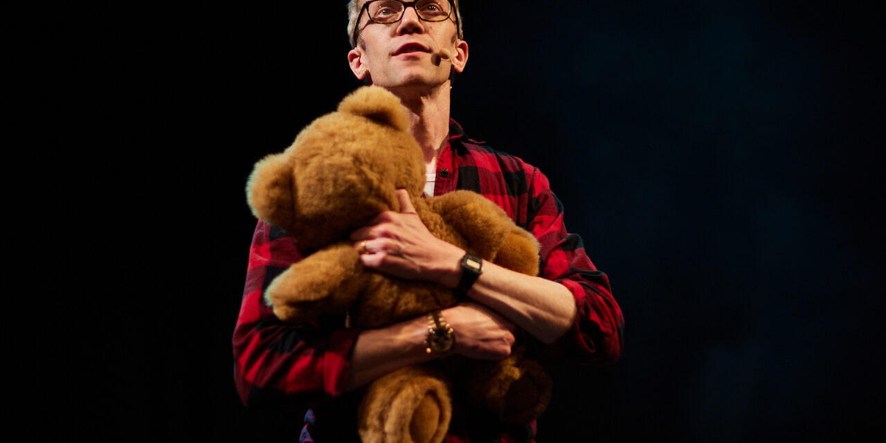 Review: YIPPEE KI YAY at Bristol Old VIC