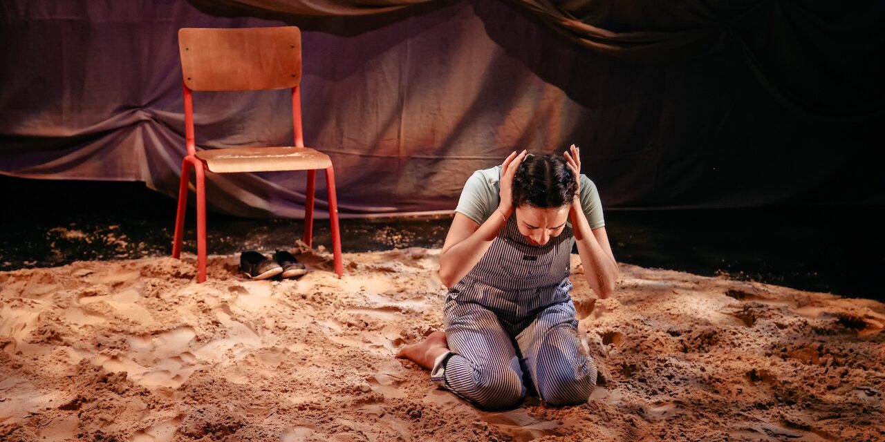 Review: A GRAIN OF SAND at The Weston Studio, Bristol Old Vic